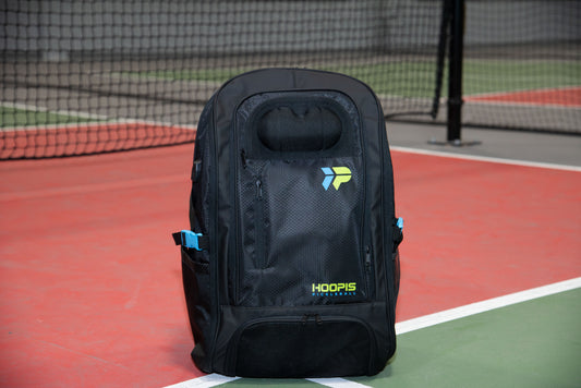 hoopis titan backpack standing on its own